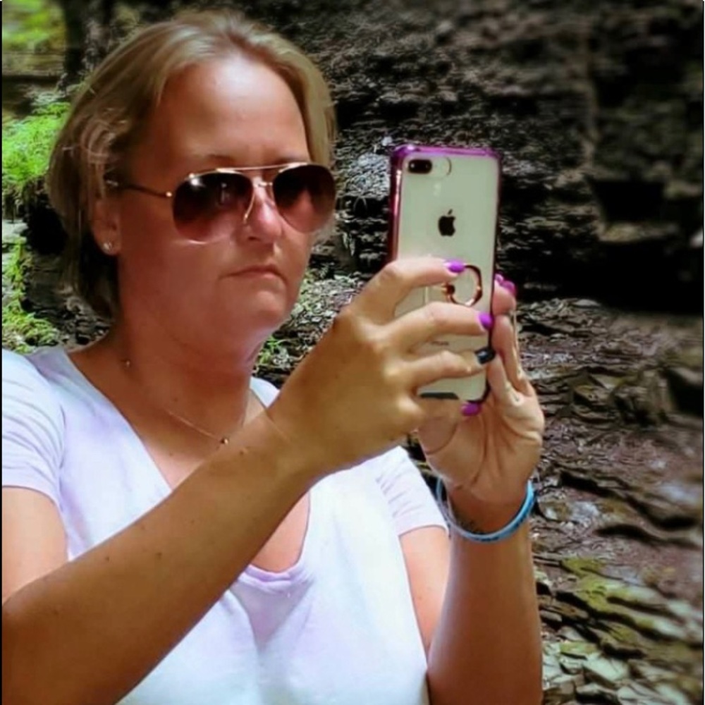 Meet your Posher, Megan